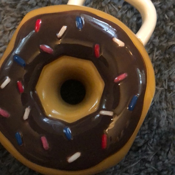 Donut coffee mug 🍩 ☕️!! - Picture 3 of 4
